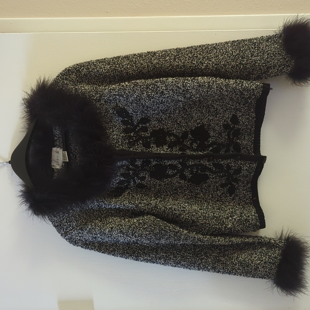 Just BVintage Classic Wool Blend Fashion Cardigan - Timeless Style and Comfort